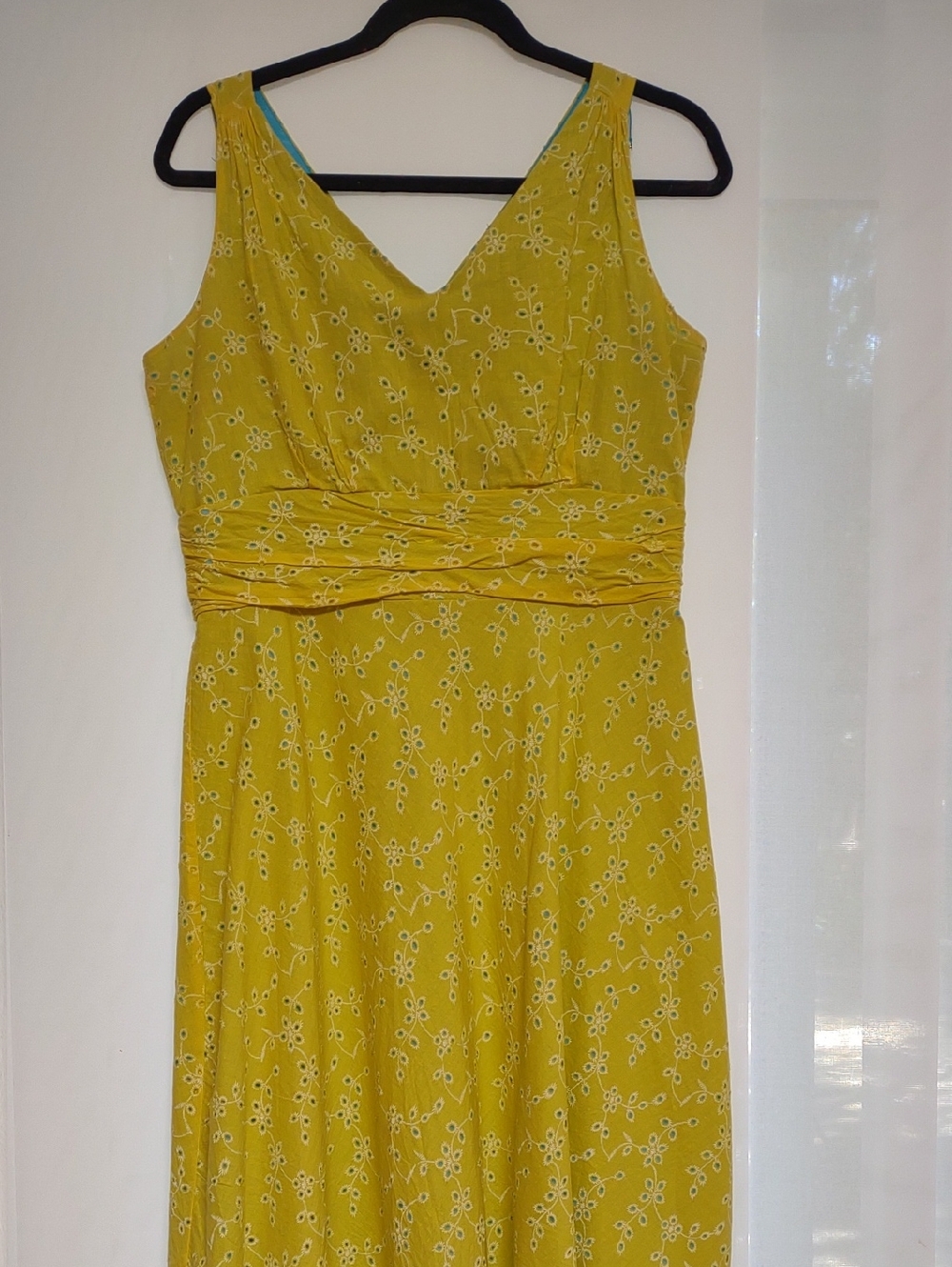 Amanda Lane Yellow Floral Sleeveless Midi Dress